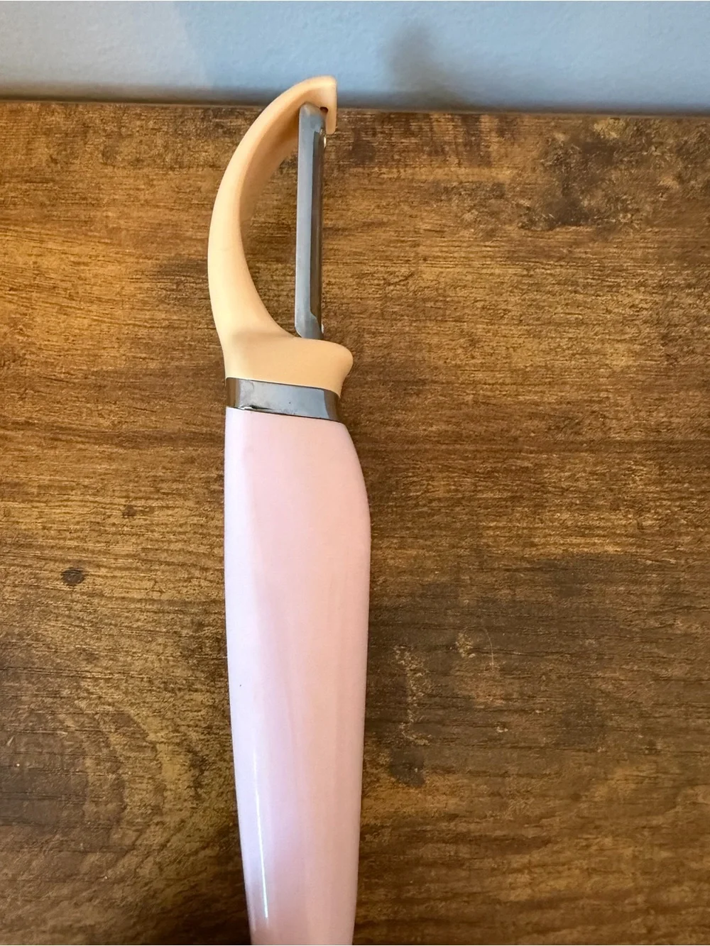 KitchenAid Pink Euro Vegetable Peeler Stainless Steel Swivel Blade Kitchen Tool